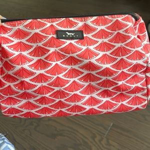Scout cosmetic bag